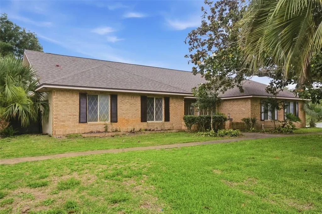 2202 Banbury Avenue Deltona FL 32725