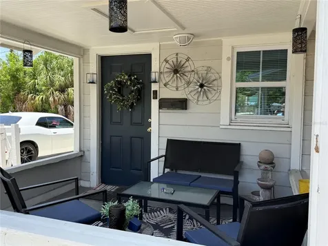 2521 4th Street S St Petersburg FL 33705