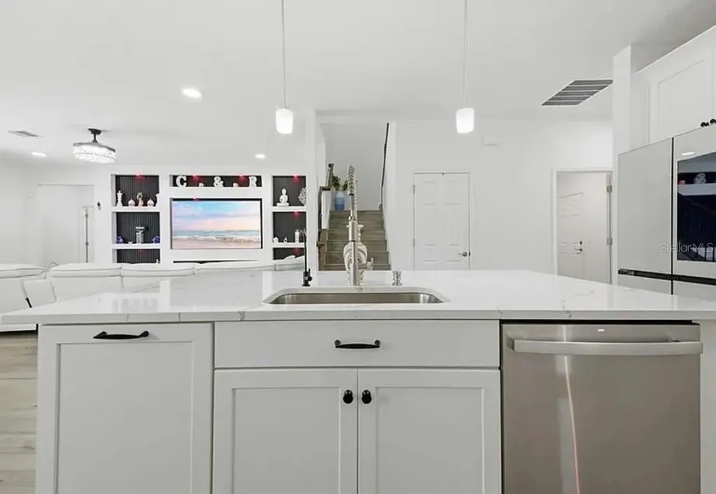 7792 Notched Pine Bend Wesley Chapel FL 33545