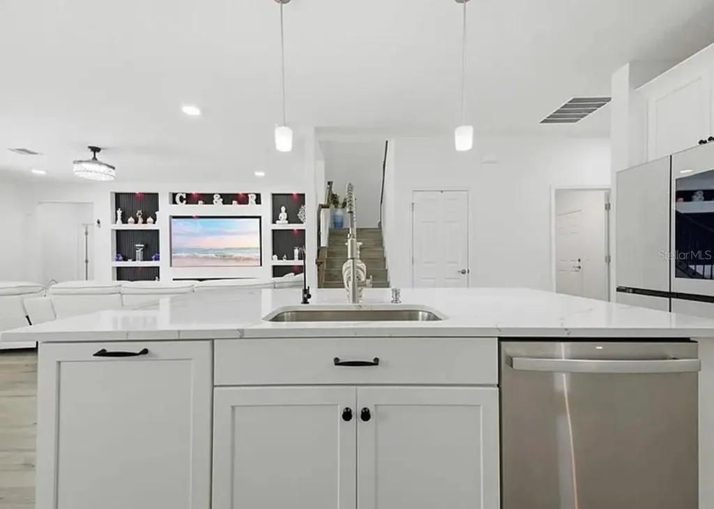 7792 Notched Pine Bend Wesley Chapel FL 33545