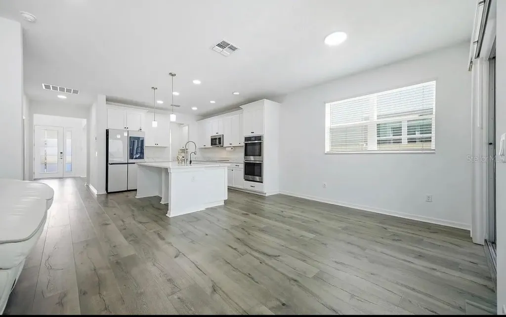 7792 Notched Pine Bend Wesley Chapel FL 33545