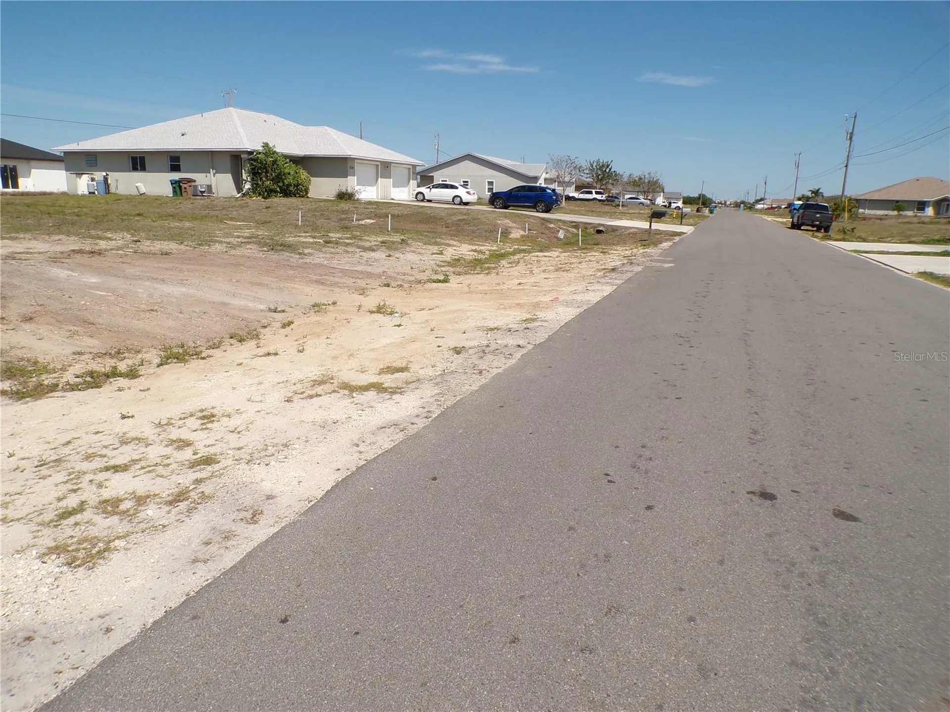 825 NE 15th Lane Cape Coral FL 33909