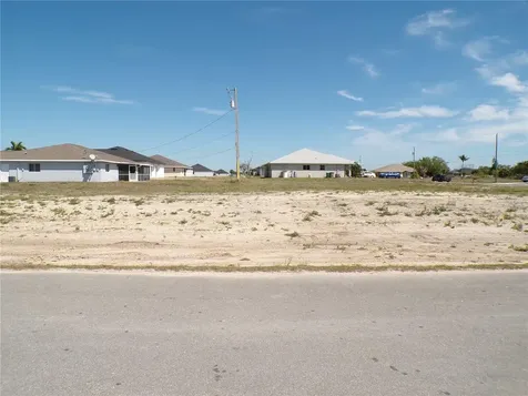 825 NE 15th Lane Cape Coral FL 33909