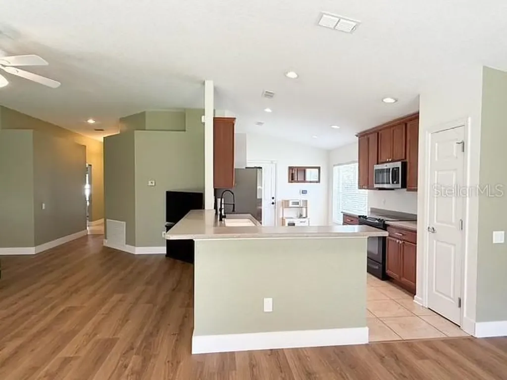 2956 Santa Maria Avenue Clermont FL 34715