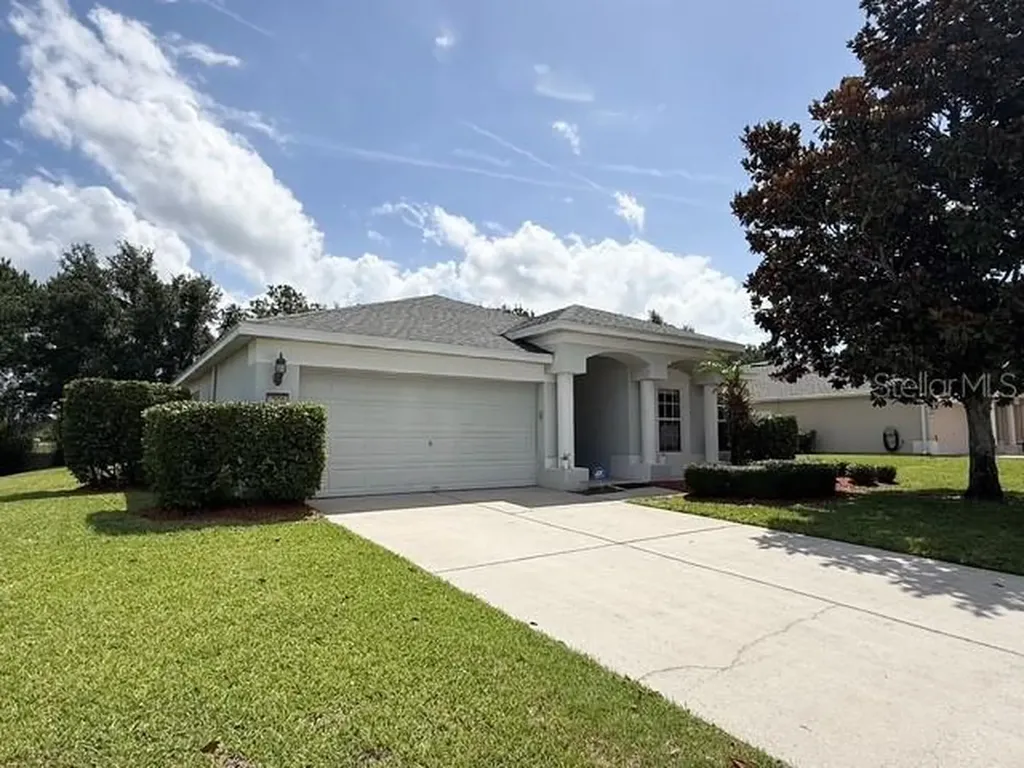 2956 Santa Maria Avenue Clermont FL 34715
