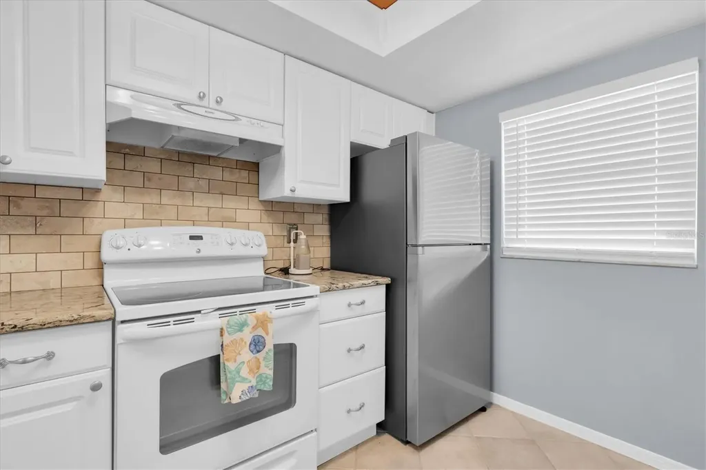 719 Pinellas Bayway S St Petersburg FL 33715