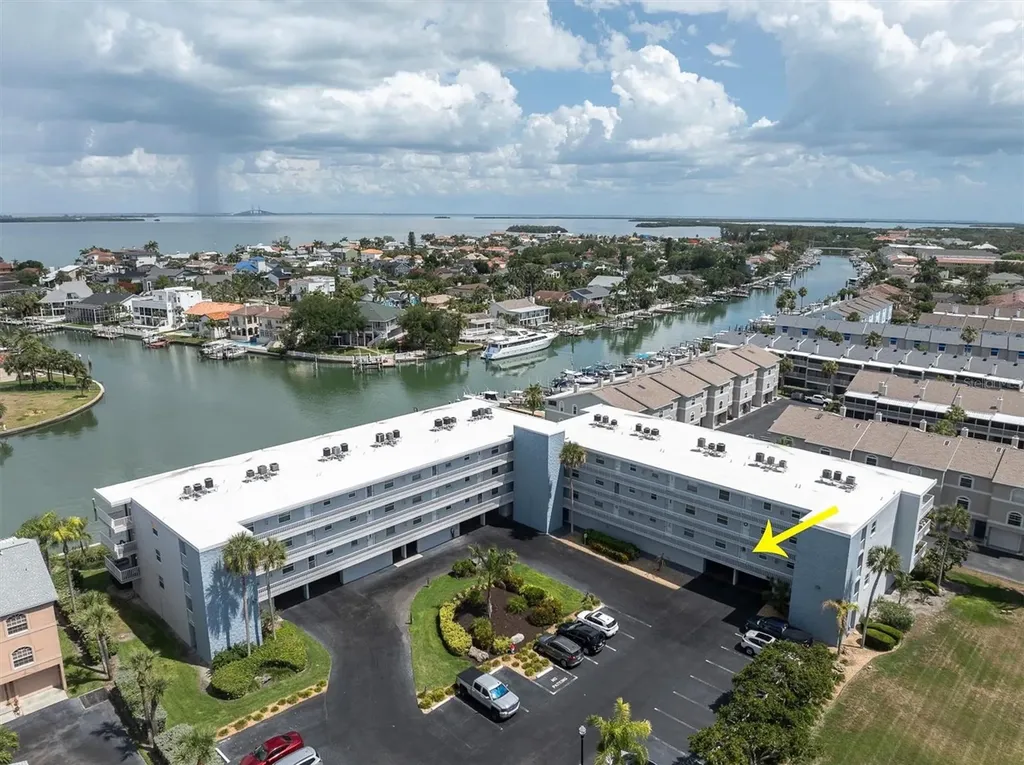 719 Pinellas Bayway S St Petersburg FL 33715