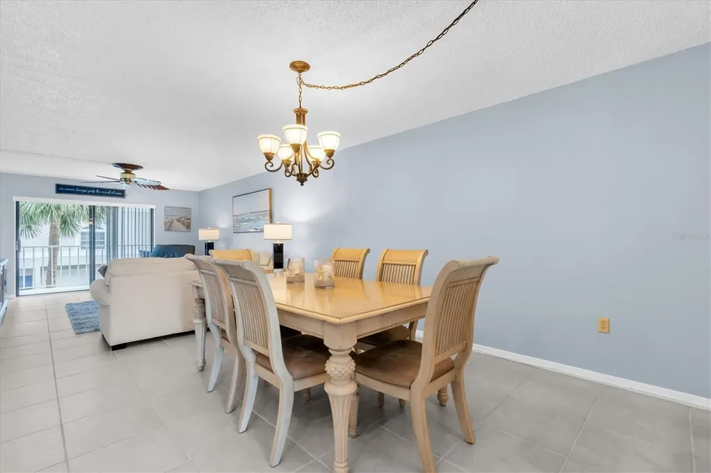 719 Pinellas Bayway S St Petersburg FL 33715