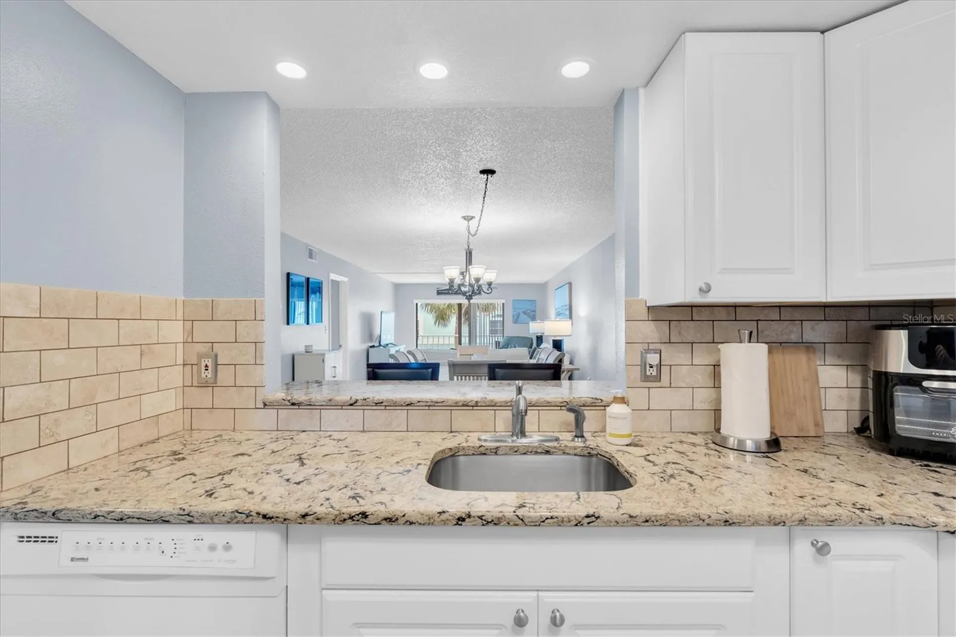 719 Pinellas Bayway S St Petersburg FL 33715