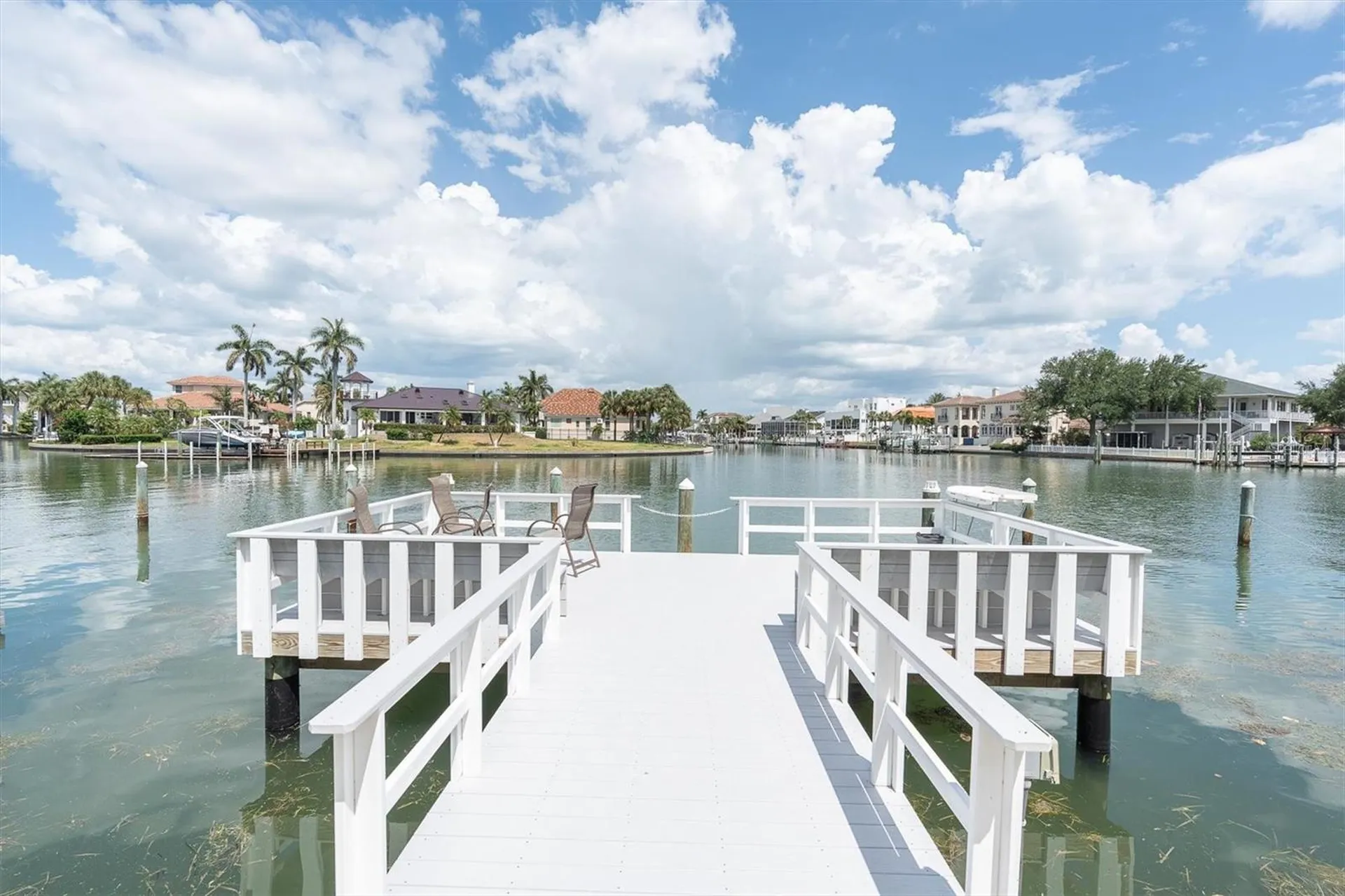 719 Pinellas Bayway S St Petersburg FL 33715