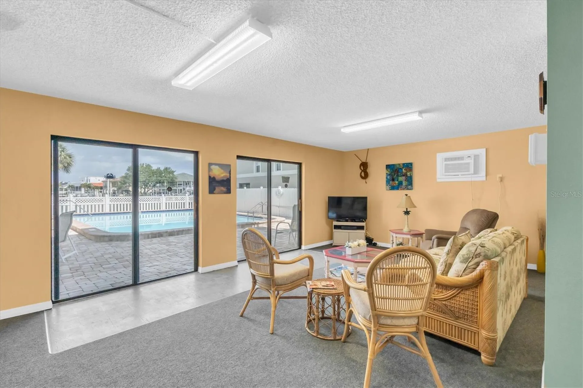 719 Pinellas Bayway S St Petersburg FL 33715