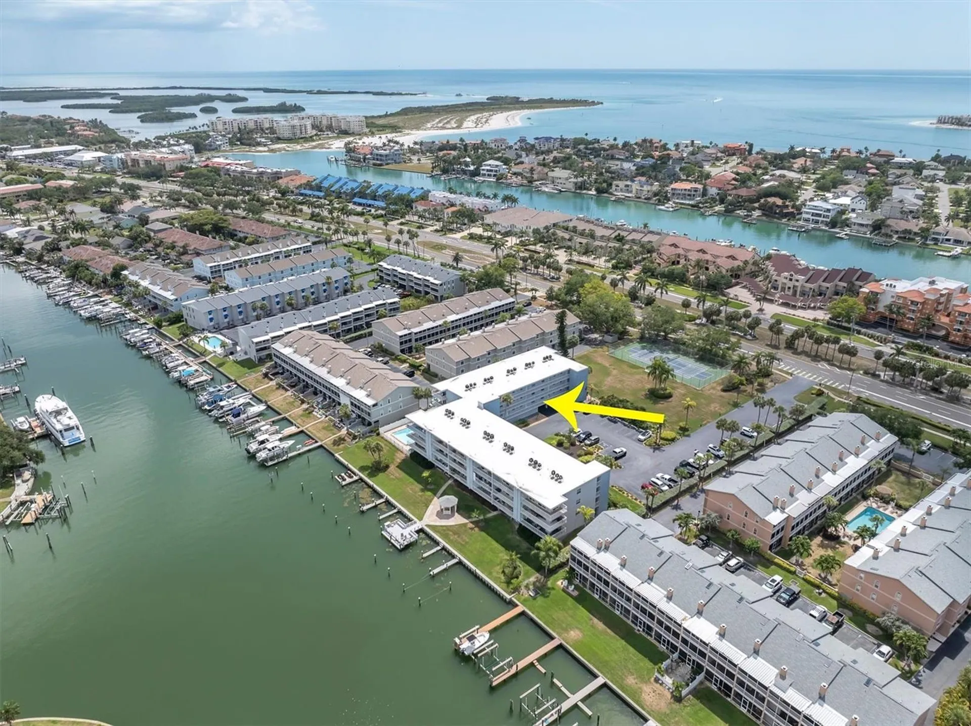 719 Pinellas Bayway S St Petersburg FL 33715