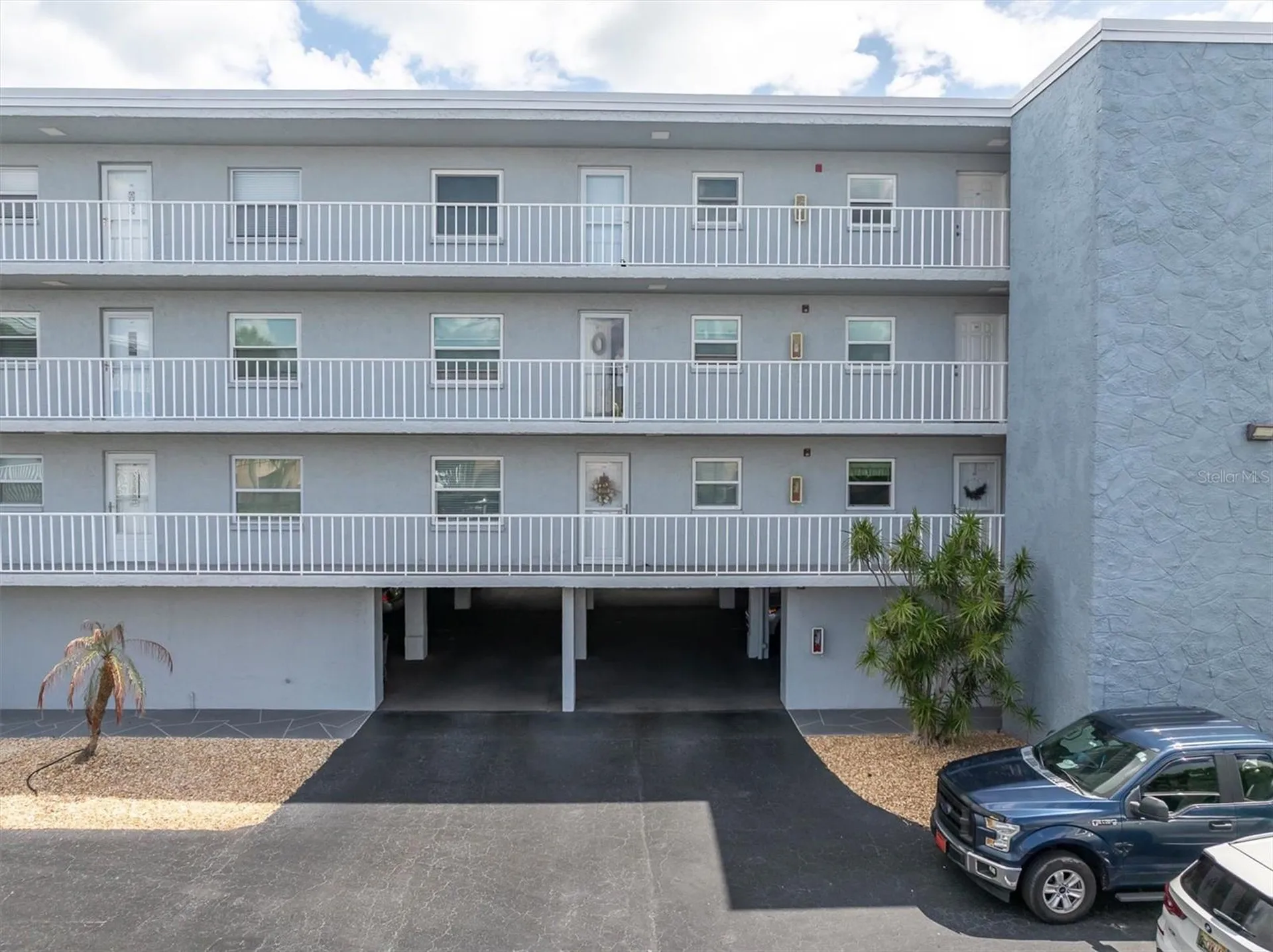 719 Pinellas Bayway S St Petersburg FL 33715