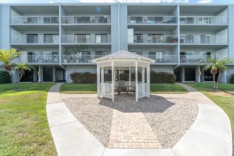 719 Pinellas Bayway S St Petersburg FL 33715