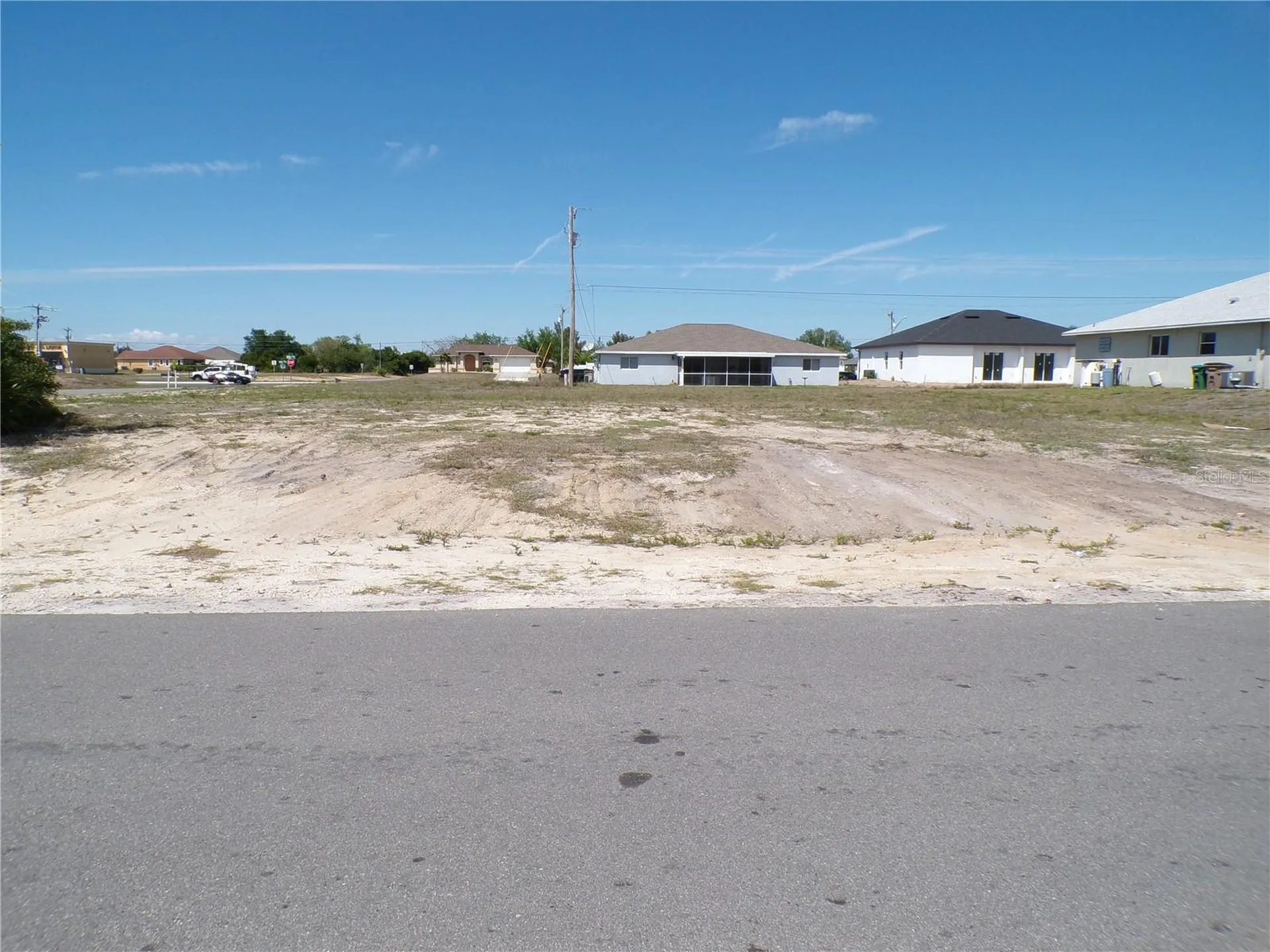 821 NE 15th Lane Cape Coral FL 33909