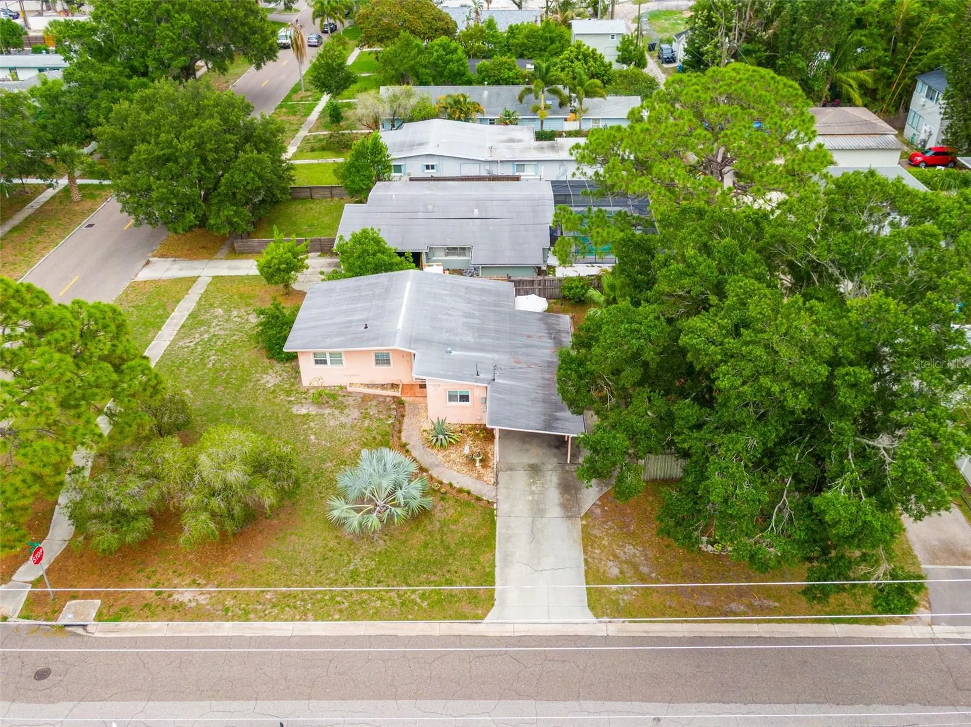 494 34th Avenue N St Petersburg FL 33704