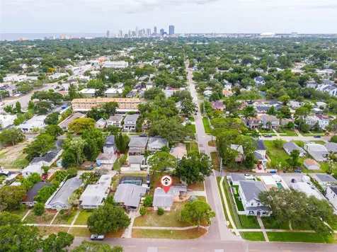 494 34th Avenue N St Petersburg FL 33704