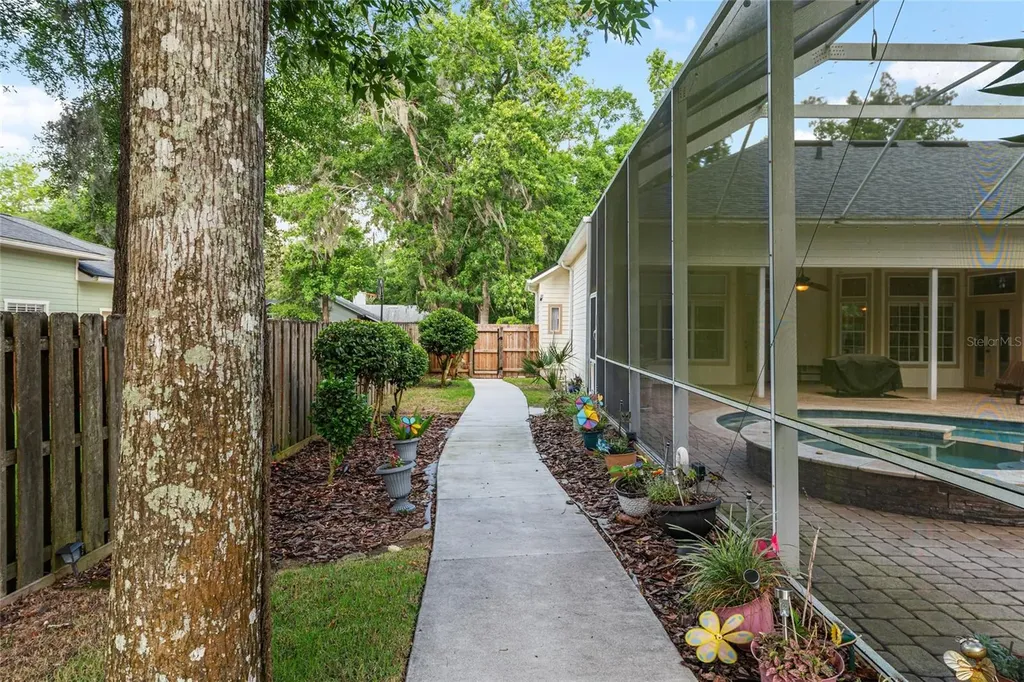 7513 NW 50th Street Gainesville FL 32653