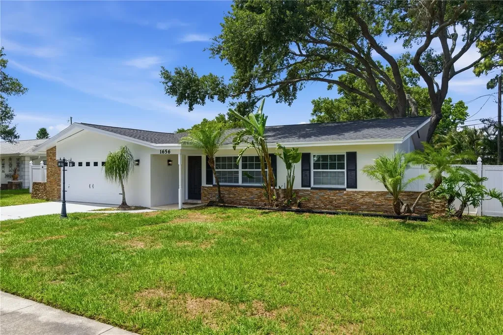 1656 Webb Drive Clearwater FL 33755