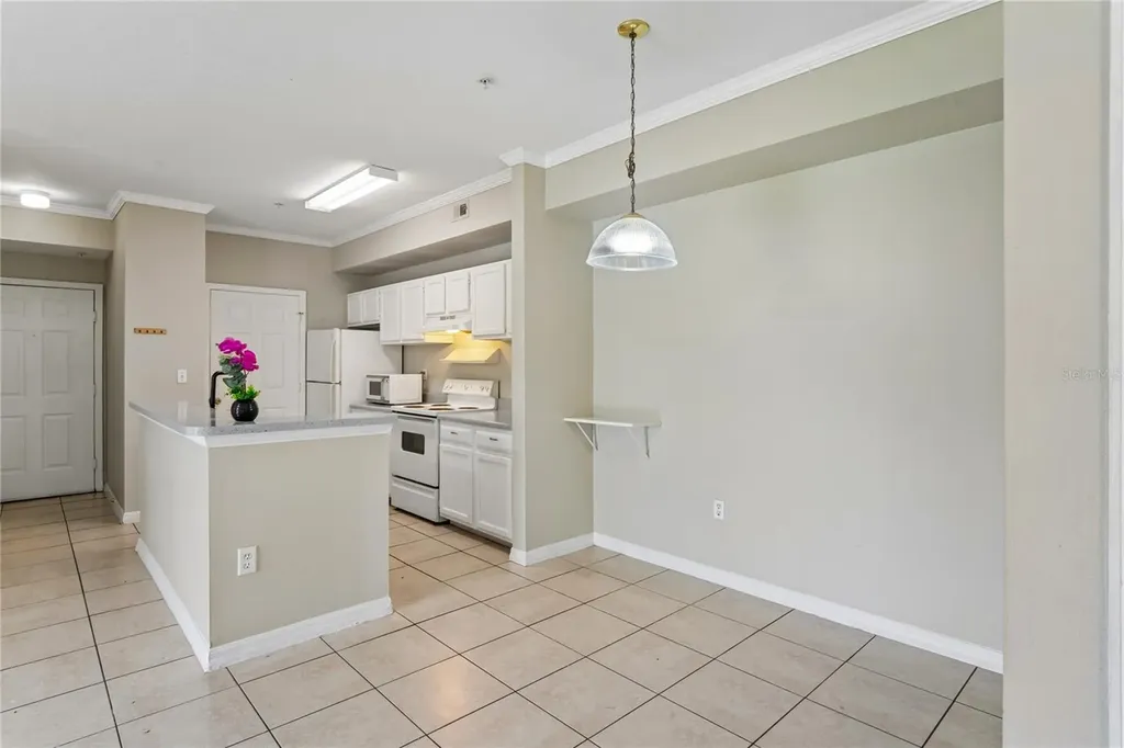 5618 Pinnacle Heights Circle Tampa FL 33624