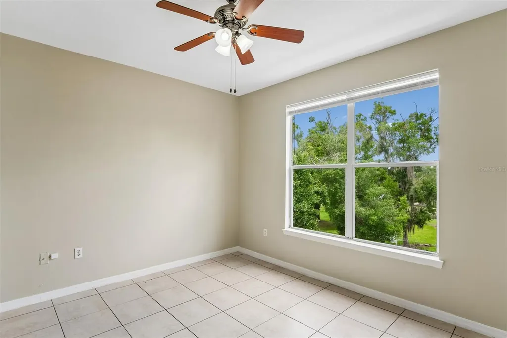 5618 Pinnacle Heights Circle Tampa FL 33624