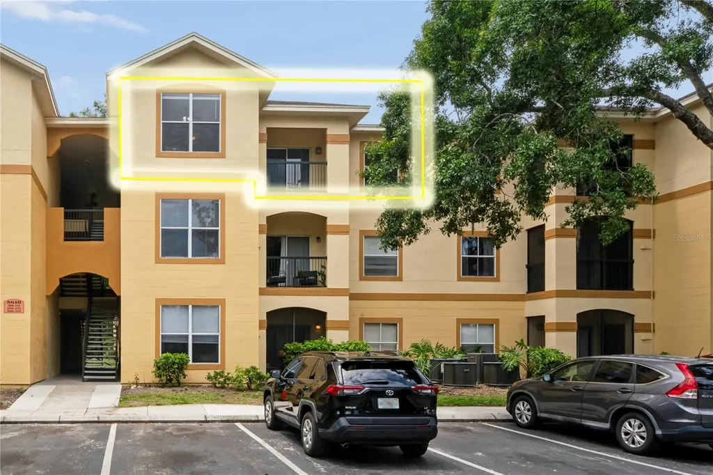 5618 Pinnacle Heights Circle Tampa FL 33624