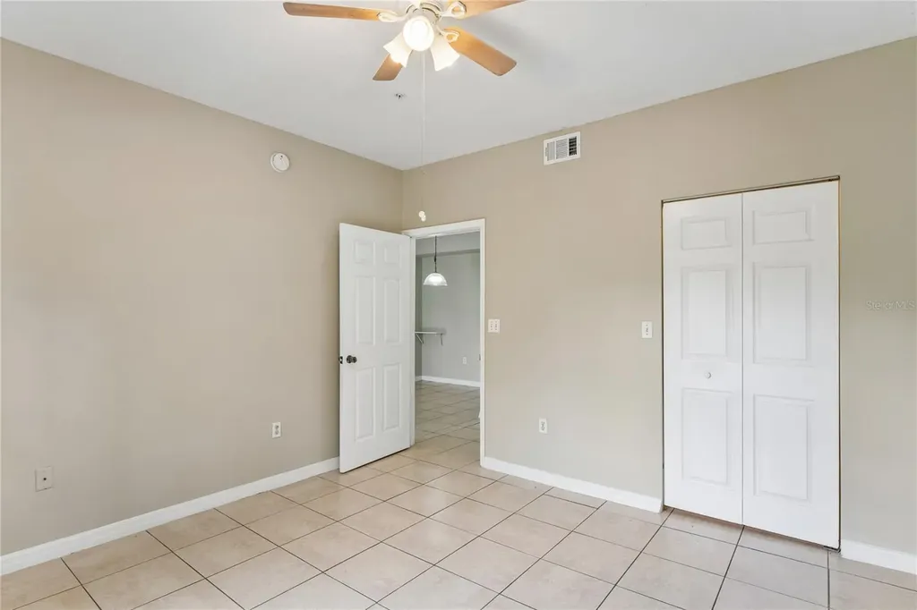 5618 Pinnacle Heights Circle Tampa FL 33624