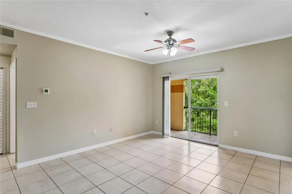 5618 Pinnacle Heights Circle Tampa FL 33624
