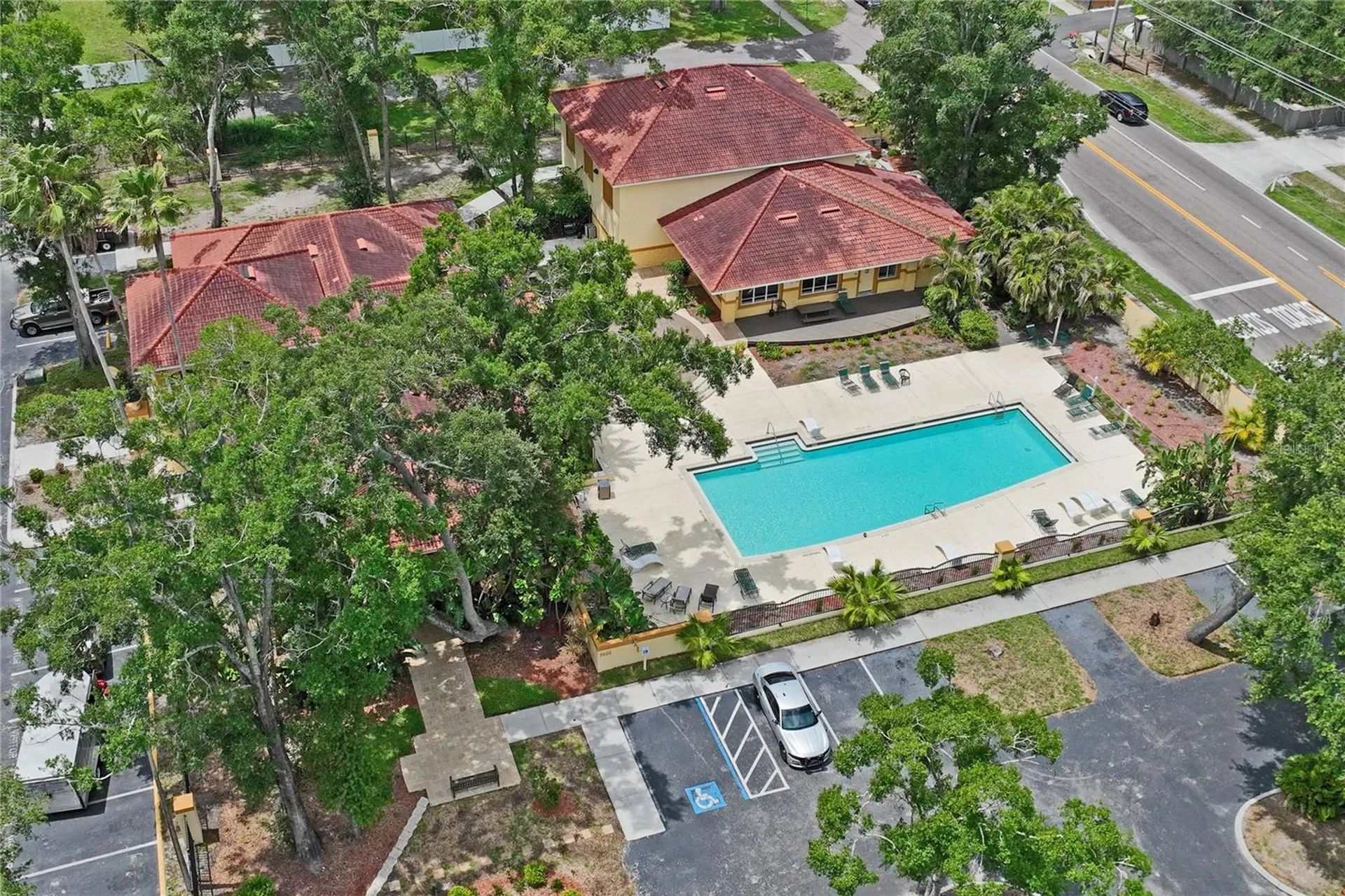 5618 Pinnacle Heights Circle Tampa FL 33624
