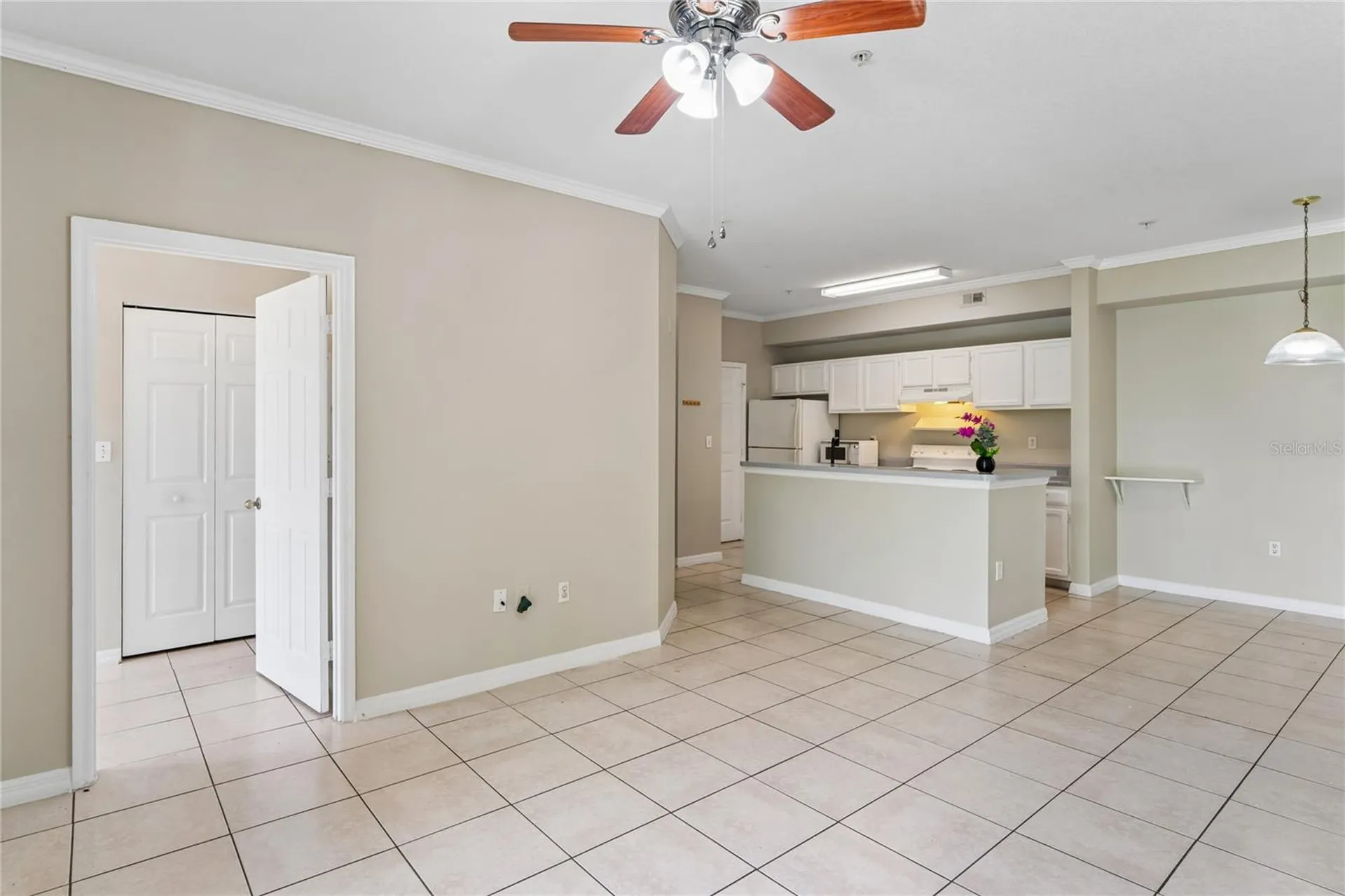 5618 Pinnacle Heights Circle Tampa FL 33624