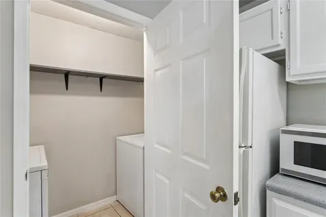 5618 Pinnacle Heights Circle Tampa FL 33624