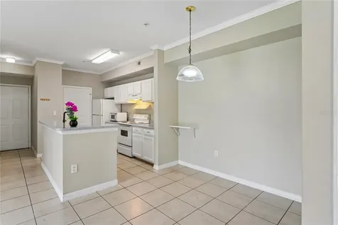 5618 Pinnacle Heights Circle Tampa FL 33624