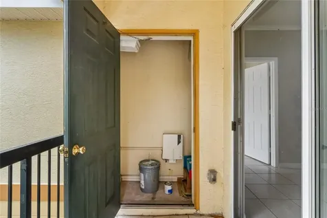 5618 Pinnacle Heights Circle Tampa FL 33624