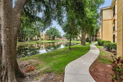 5618 Pinnacle Heights Circle Tampa FL 33624