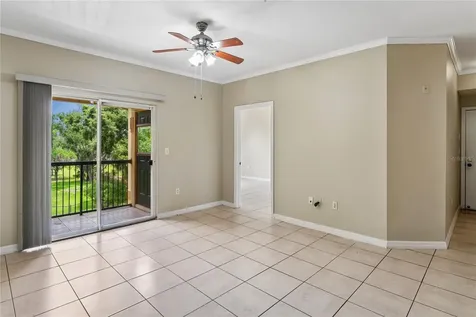 5618 Pinnacle Heights Circle Tampa FL 33624