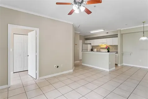 5618 Pinnacle Heights Circle Tampa FL 33624