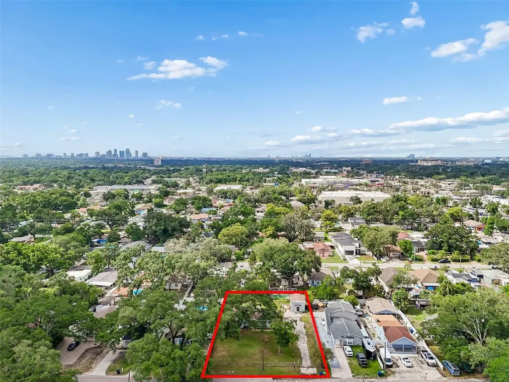 2120 W Clifton Street Tampa FL 33603