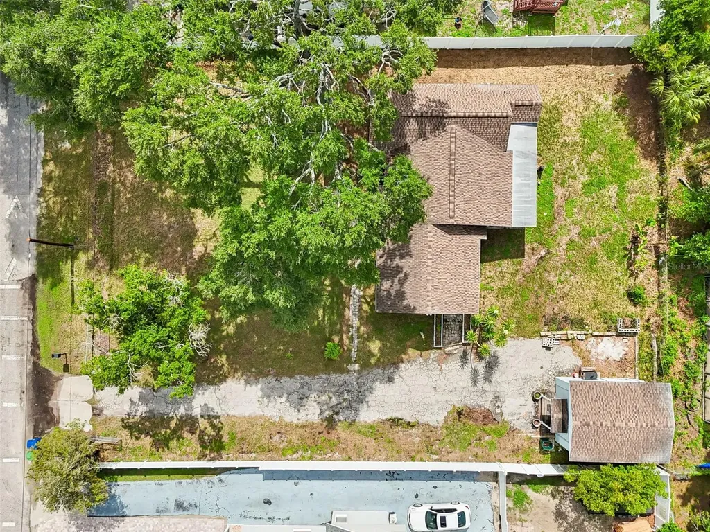 2120 W Clifton Street Tampa FL 33603