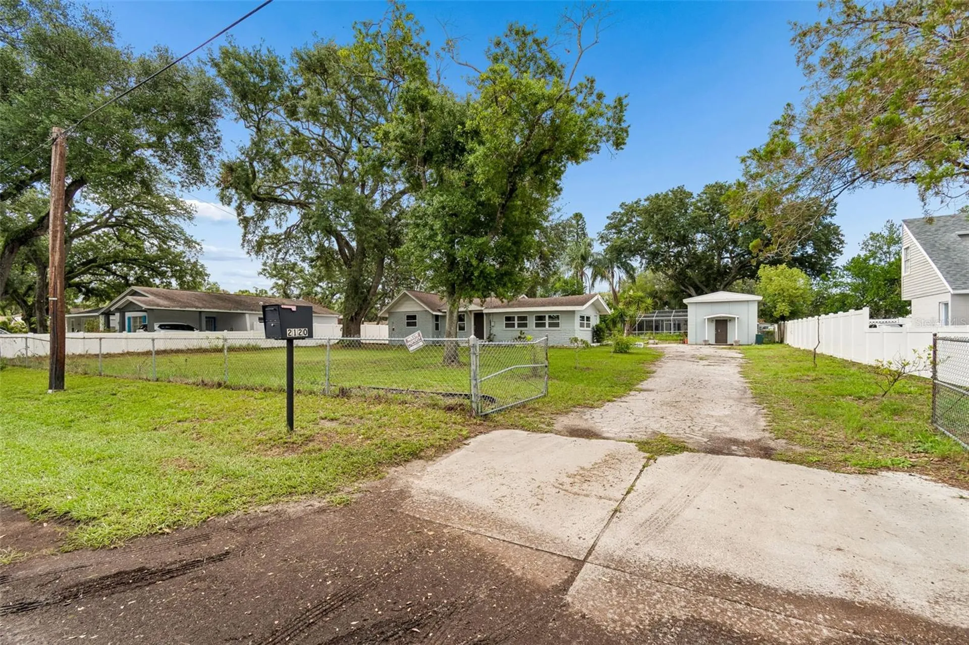 2120 W Clifton Street Tampa FL 33603