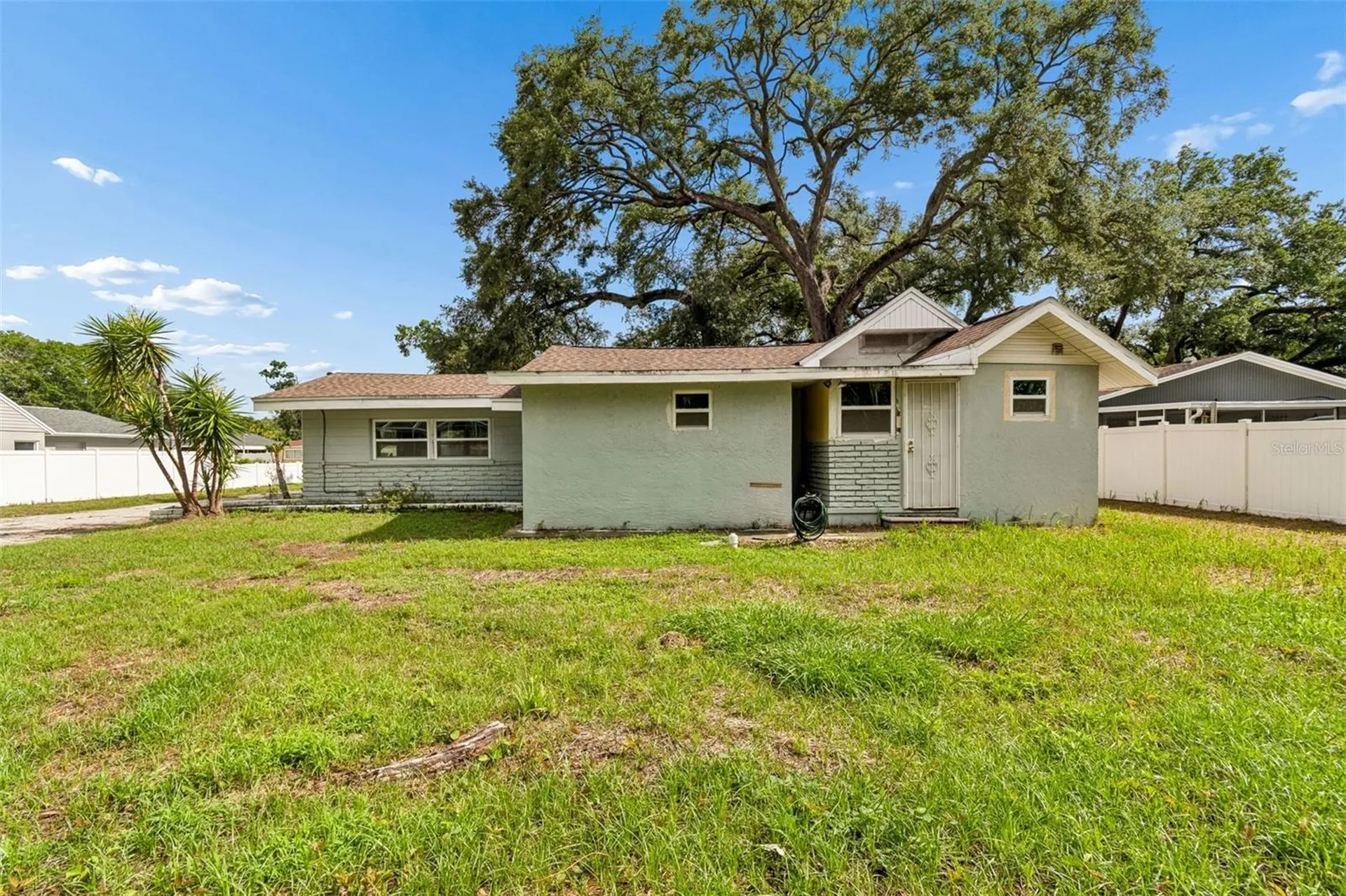 2120 W Clifton Street Tampa FL 33603