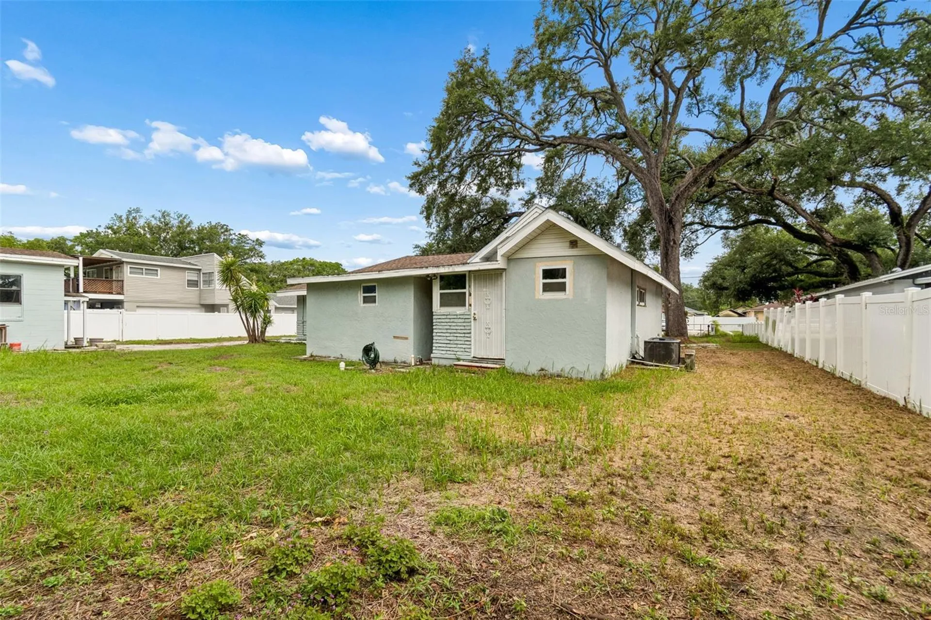 2120 W Clifton Street Tampa FL 33603