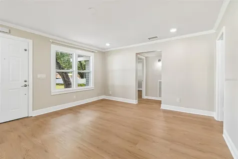 2120 W Clifton Street Tampa FL 33603