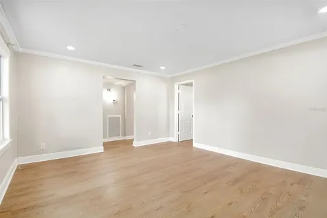2120 W Clifton Street Tampa FL 33603