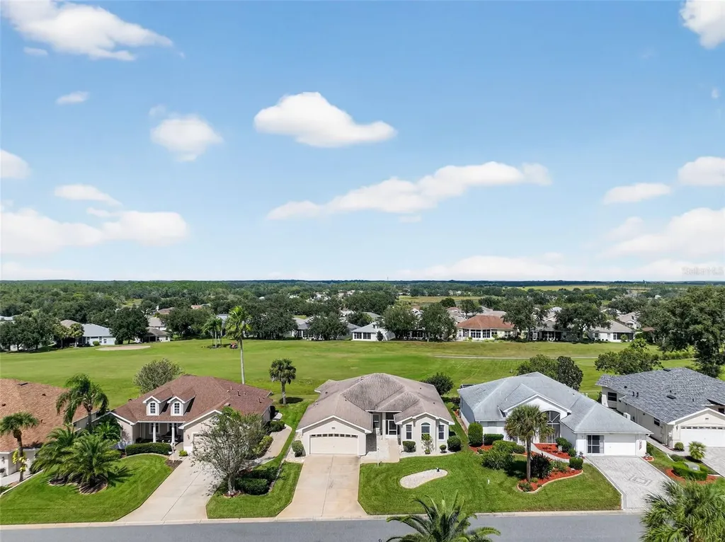 4528 Glen Coe Street Leesburg FL 34748
