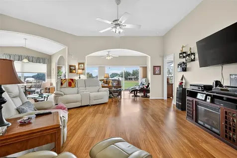 4528 Glen Coe Street Leesburg FL 34748