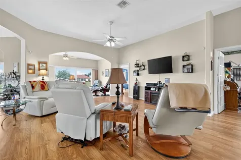 4528 Glen Coe Street Leesburg FL 34748