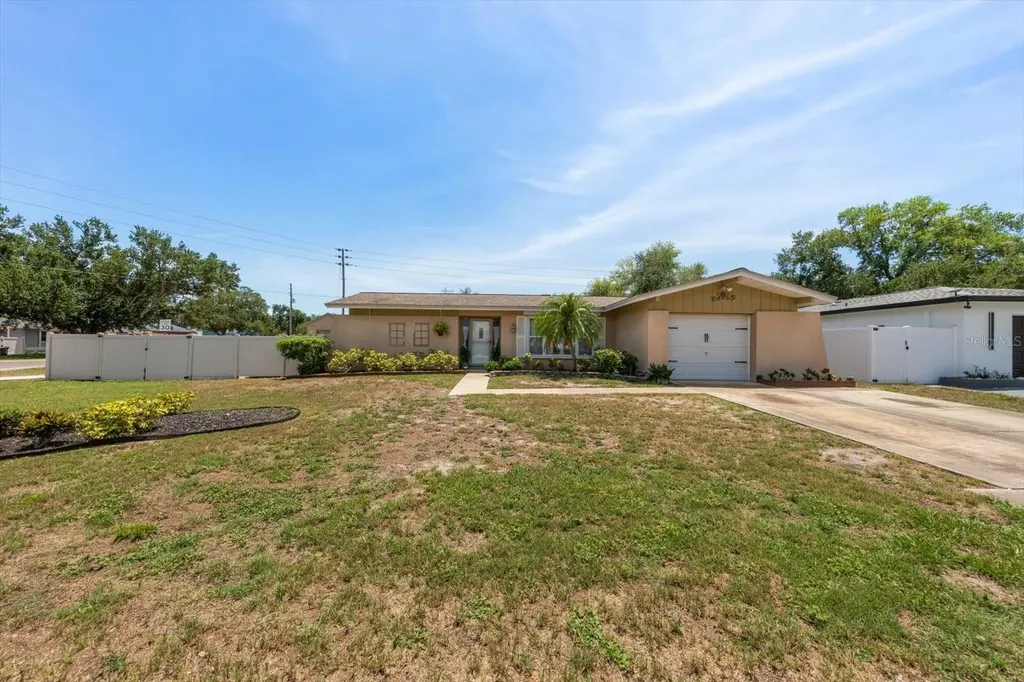 13720 94th Avenue Seminole FL 33776