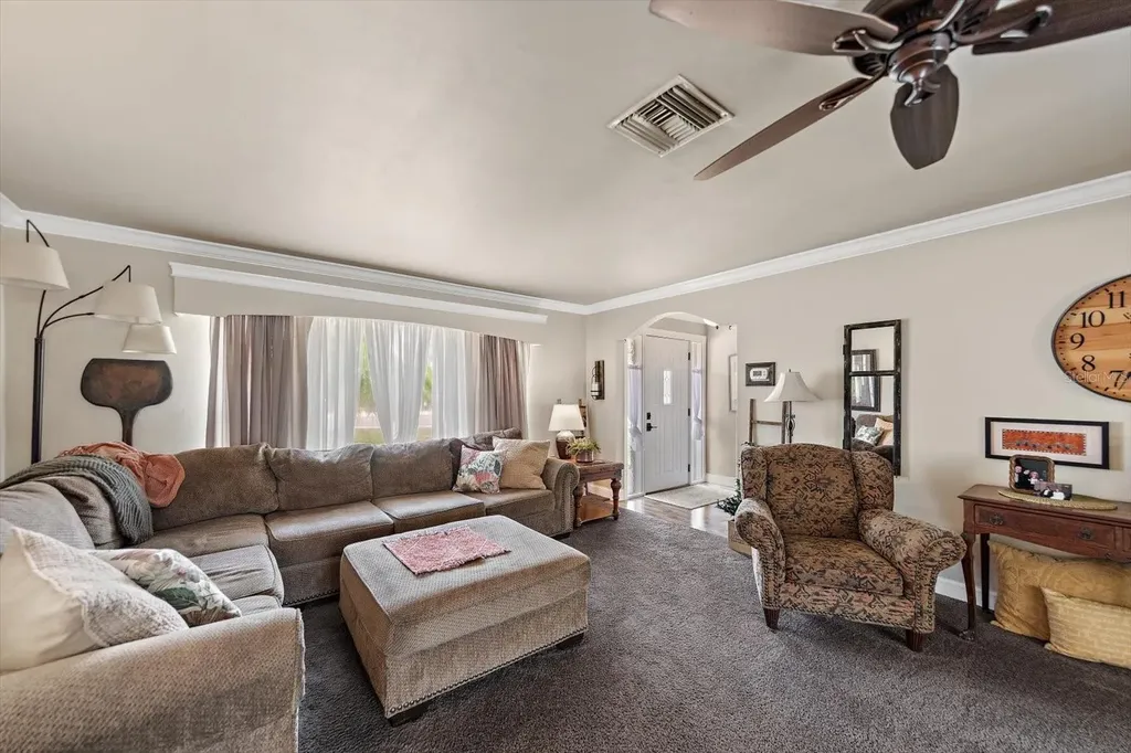 13720 94th Avenue Seminole FL 33776
