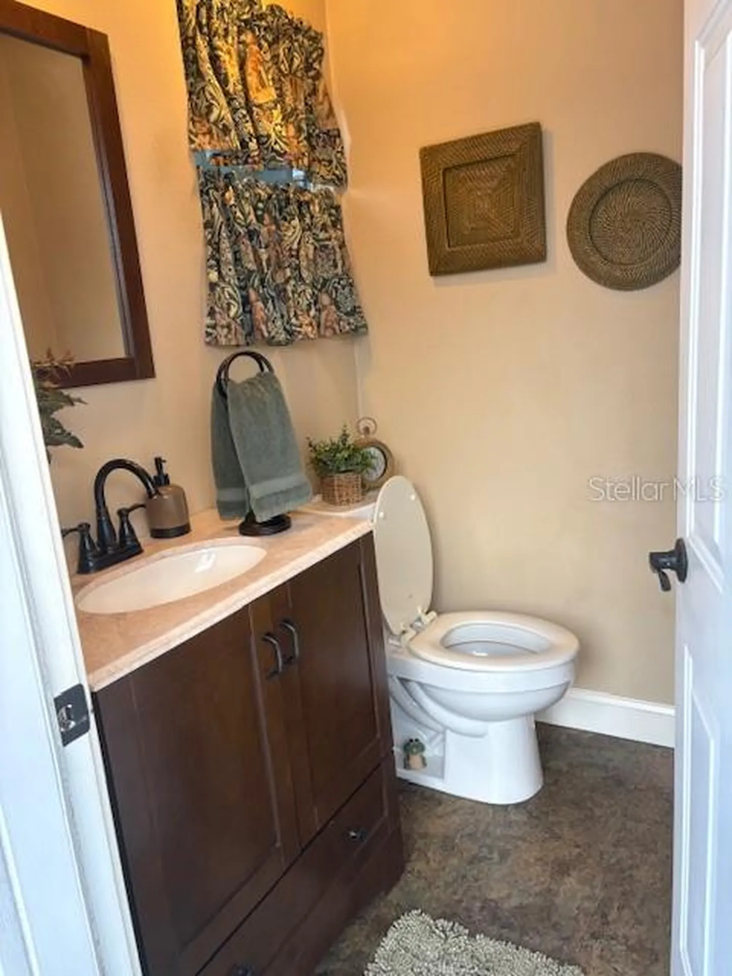 13720 94th Avenue Seminole FL 33776