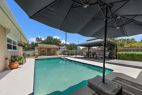 13720 94th Avenue Seminole FL 33776